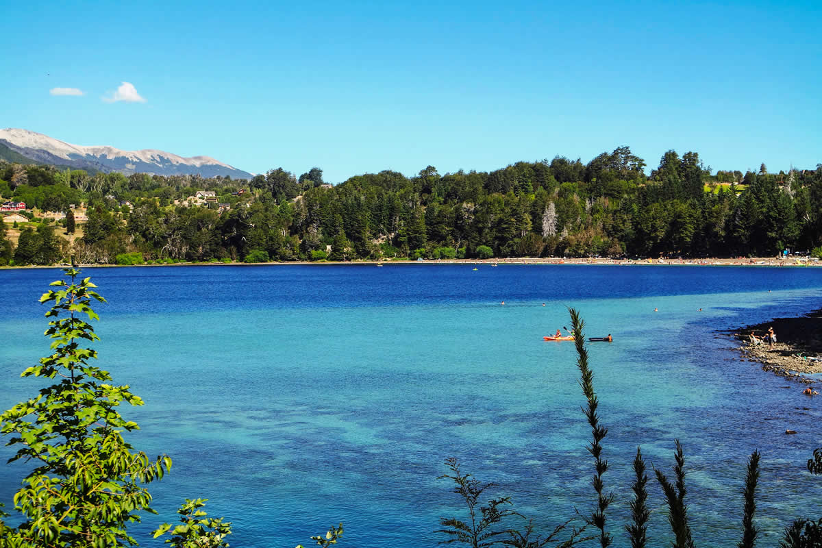Lago Correntoso, en Villa La Angostura